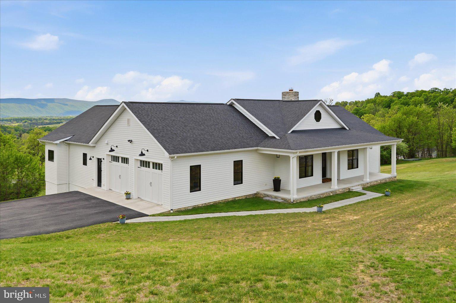 WOODSTOCK VIEWS - Residential