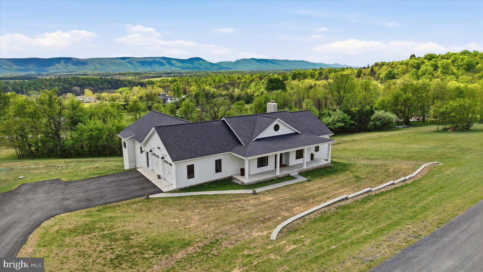 WOODSTOCK VIEWS - Residential
