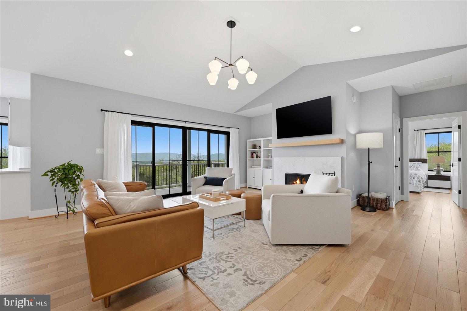 WOODSTOCK VIEWS - Residential