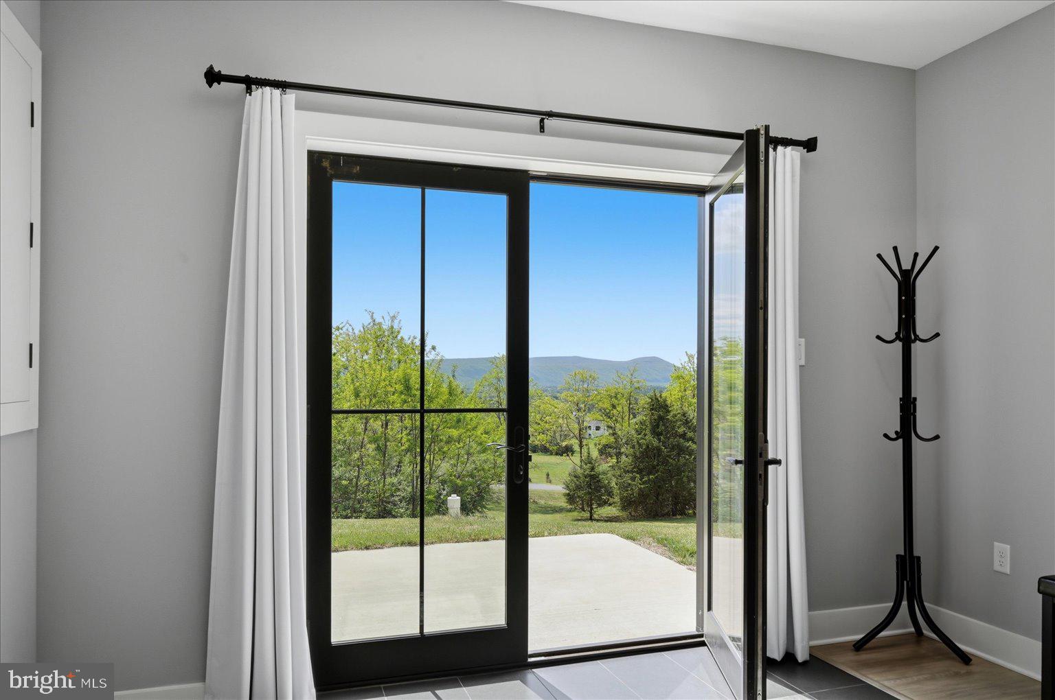WOODSTOCK VIEWS - Residential
