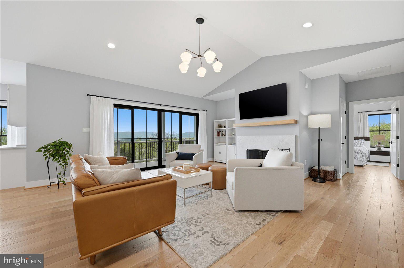 WOODSTOCK VIEWS - Residential