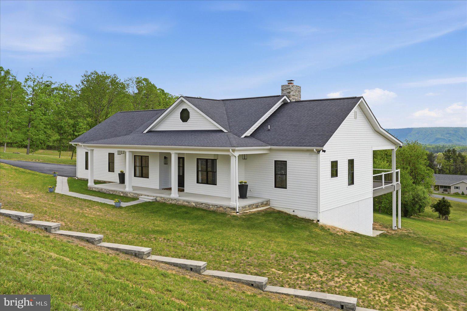 WOODSTOCK VIEWS - Residential