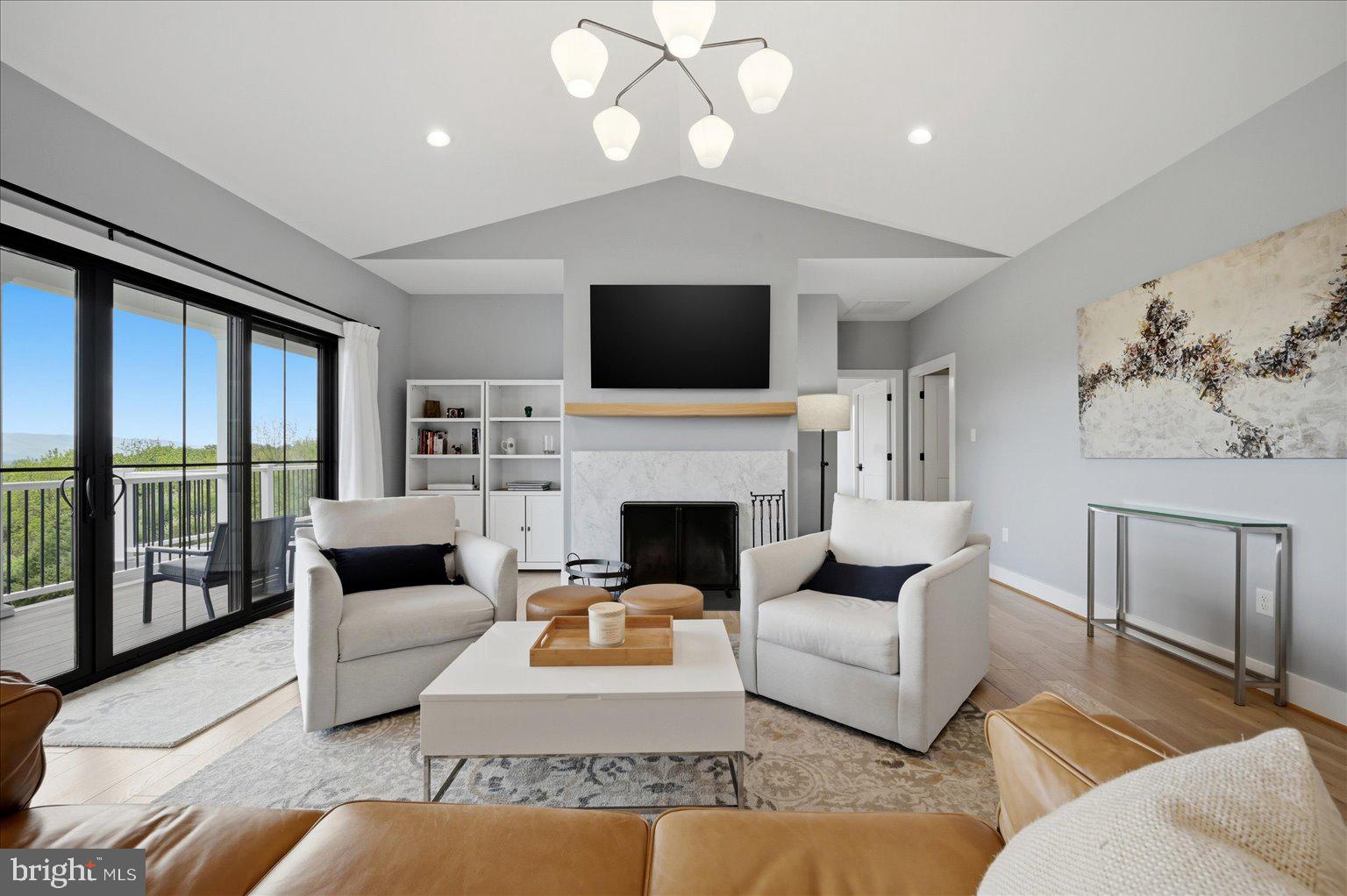 WOODSTOCK VIEWS - Residential