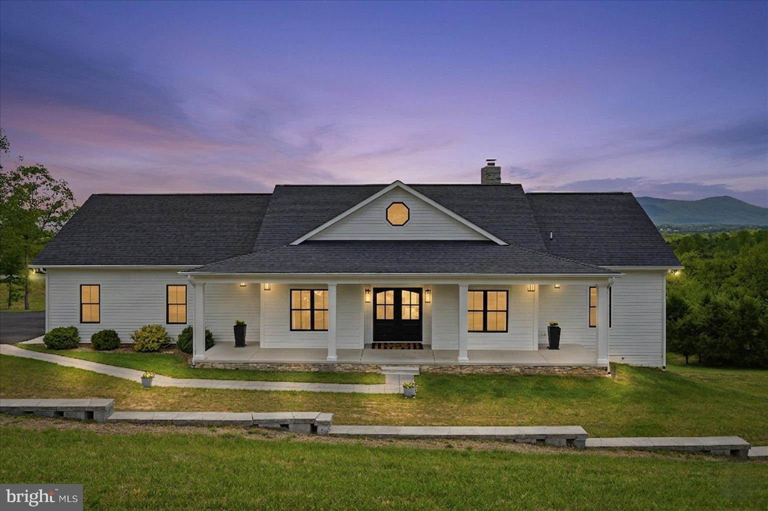 WOODSTOCK VIEWS - Residential
