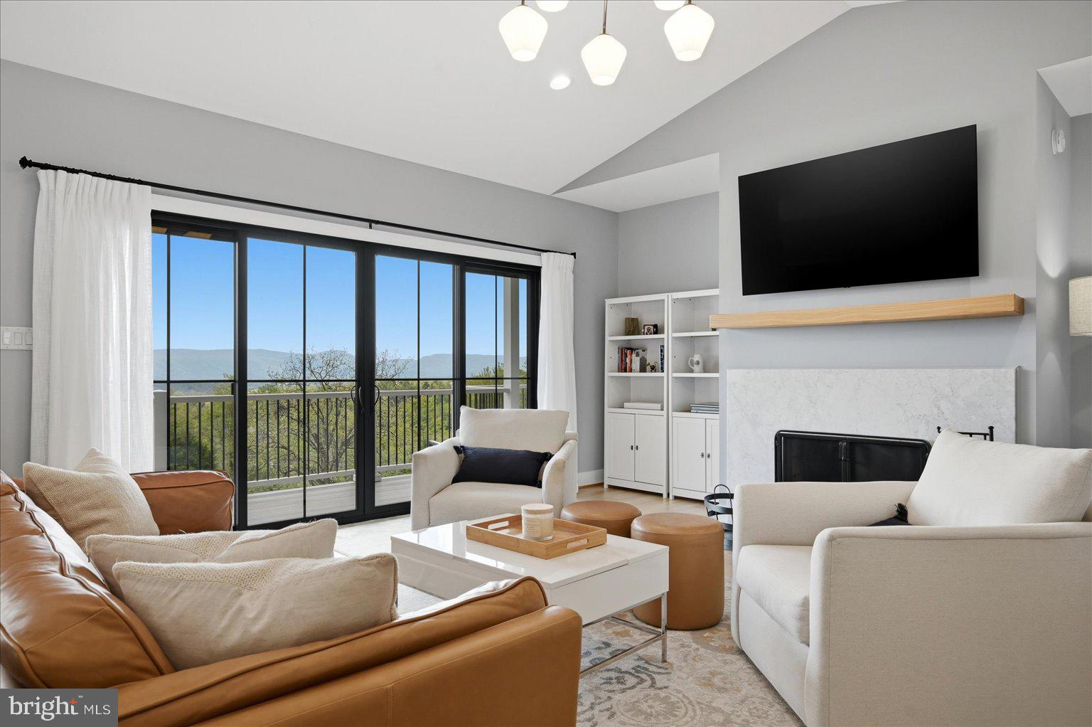 WOODSTOCK VIEWS - Residential