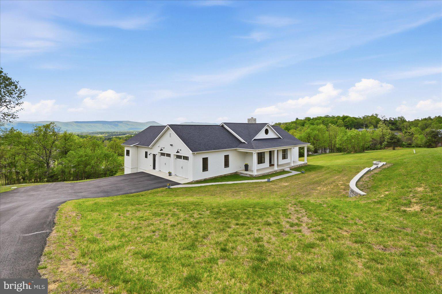 WOODSTOCK VIEWS - Residential