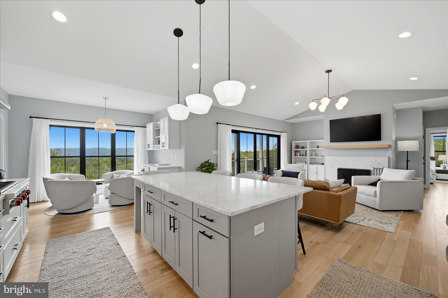 WOODSTOCK VIEWS - Residential
