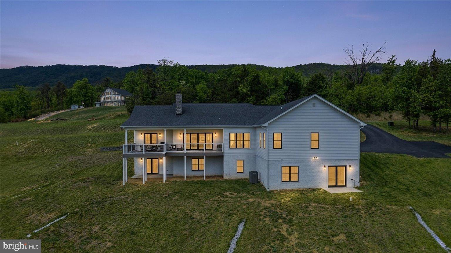 WOODSTOCK VIEWS - Residential