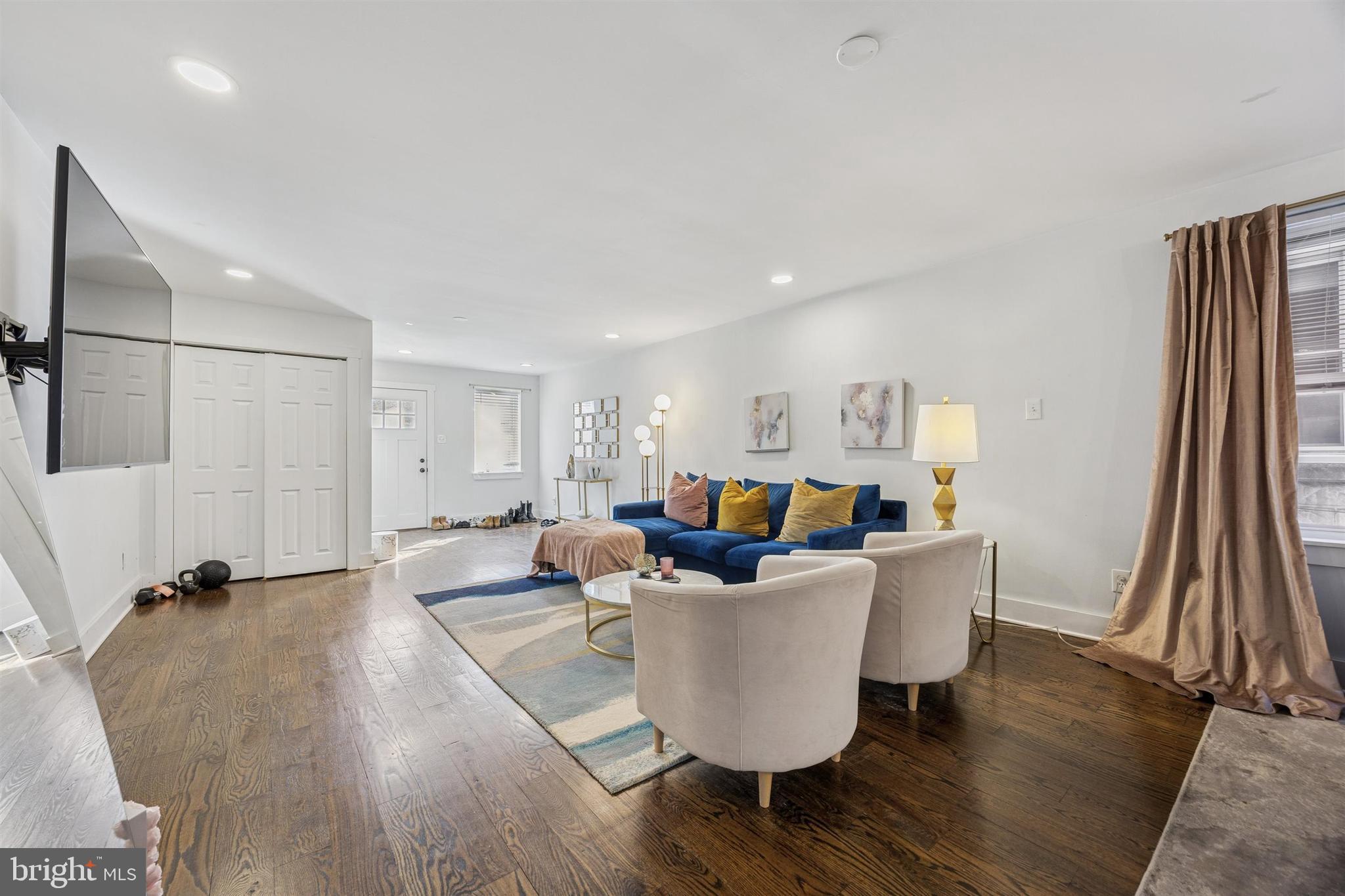 CONSHOHOCKEN - Residential