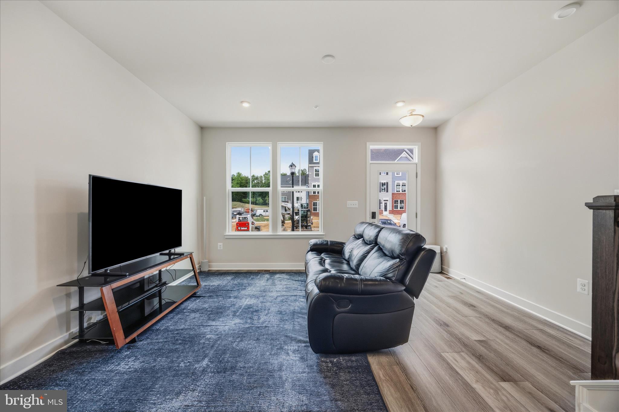 THE HIGHLANDS - Residential