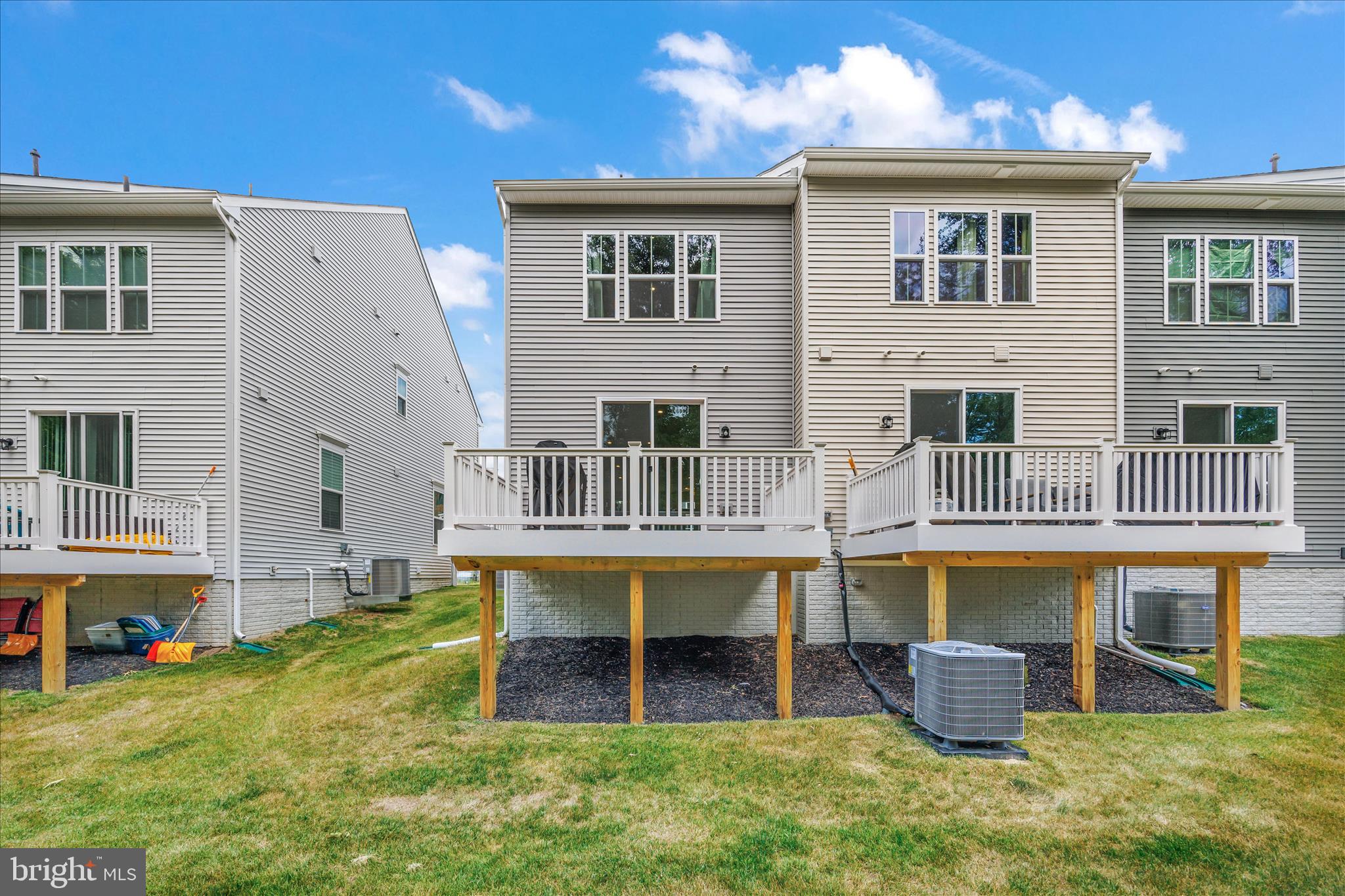 THE HIGHLANDS - Residential