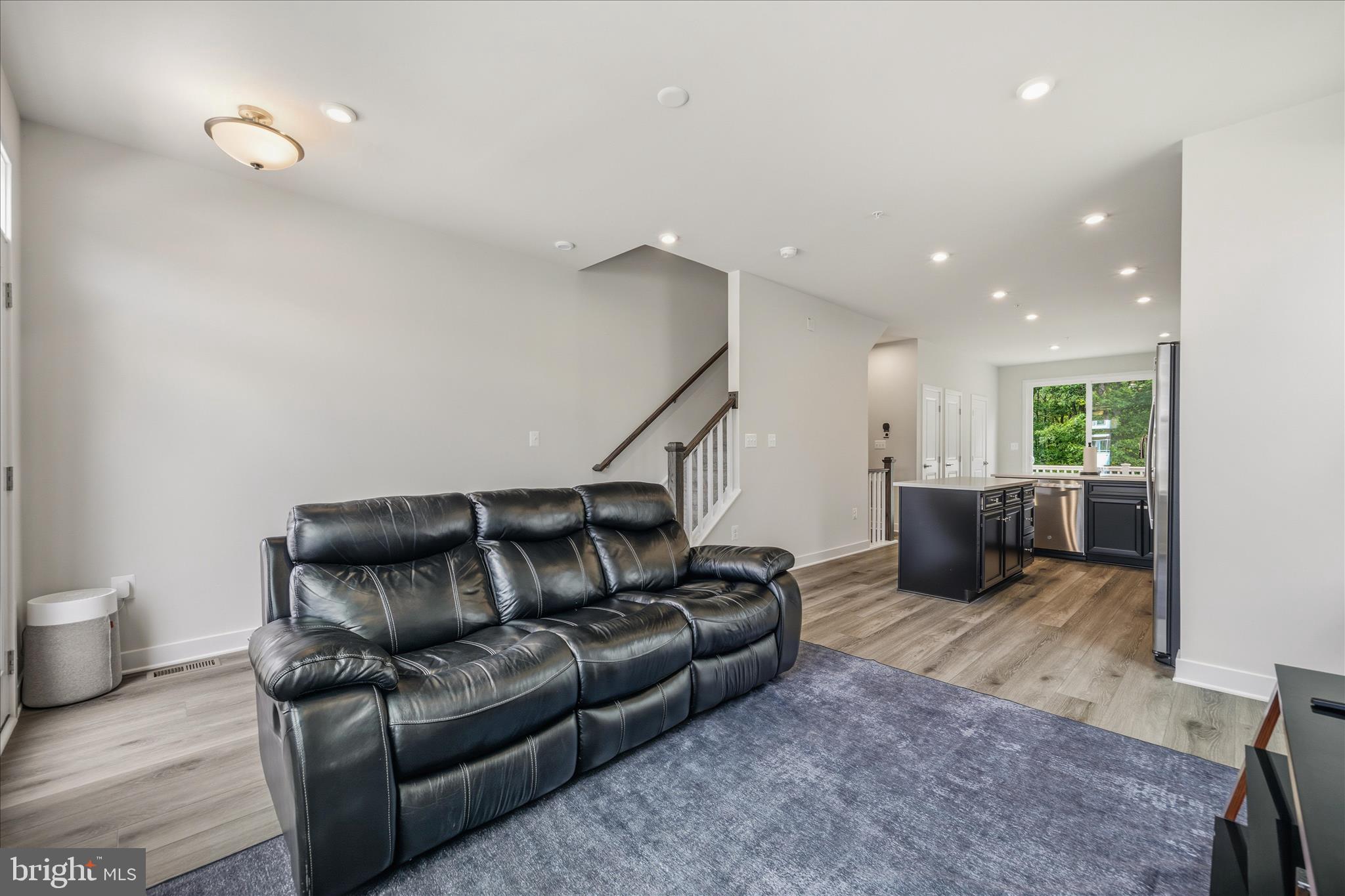 THE HIGHLANDS - Residential