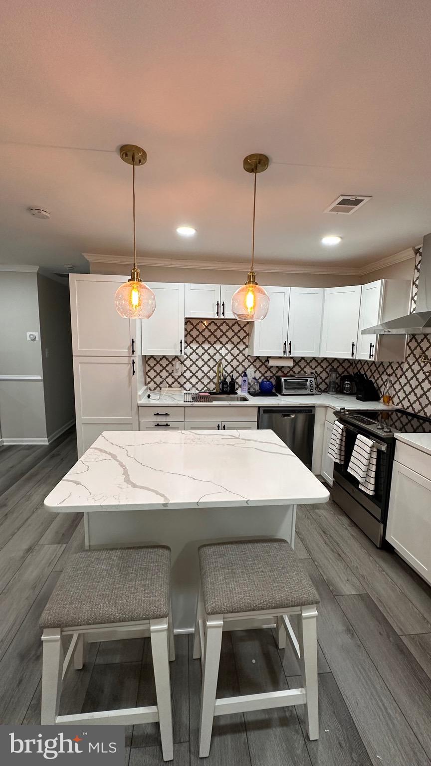 DALE CITY - Residential Lease