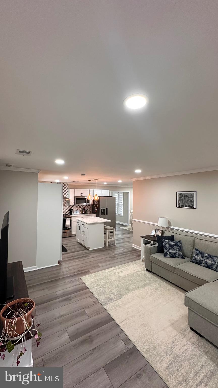 DALE CITY - Residential Lease