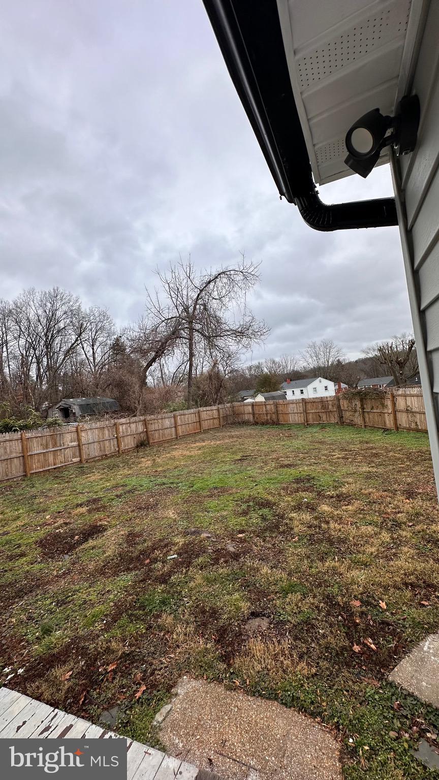 DALE CITY - Residential Lease