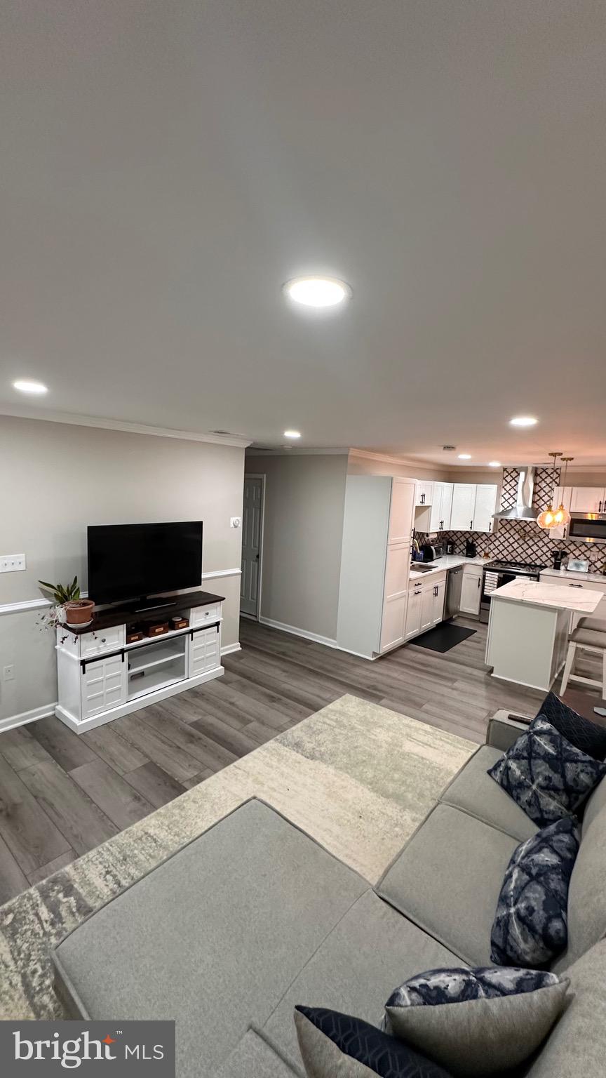 DALE CITY - Residential Lease