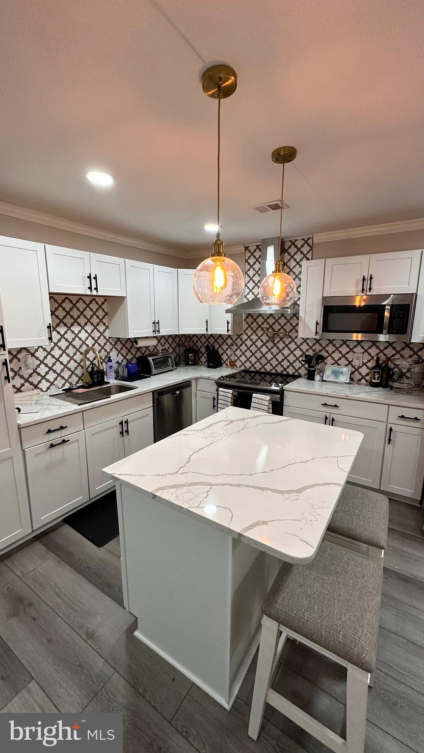 DALE CITY - Residential Lease