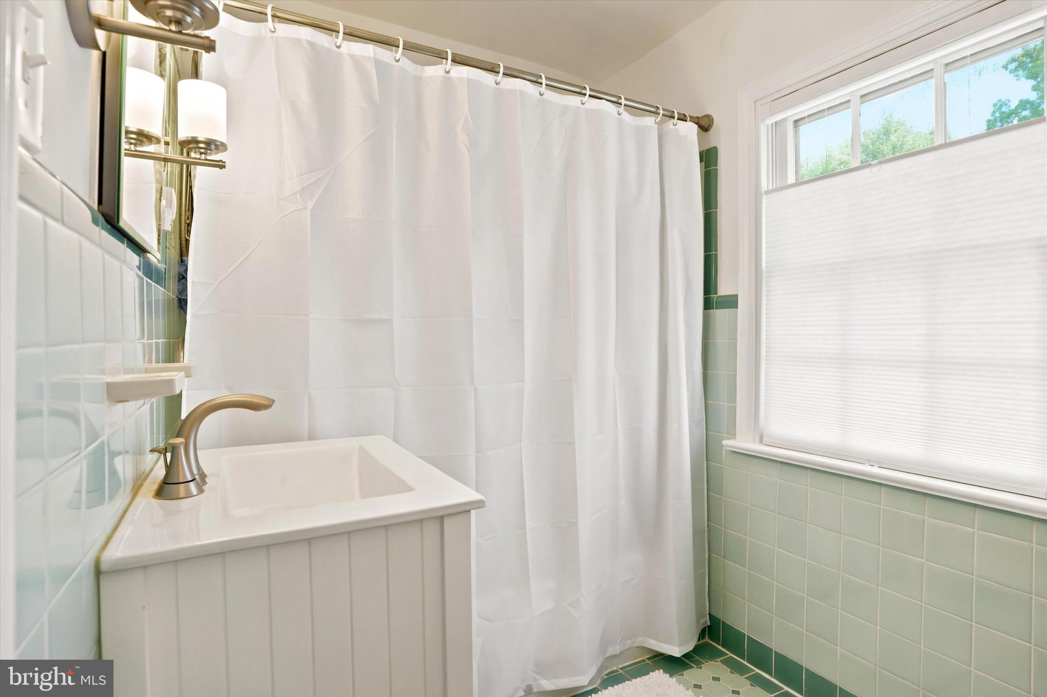 SHORTRIDGE - Residential