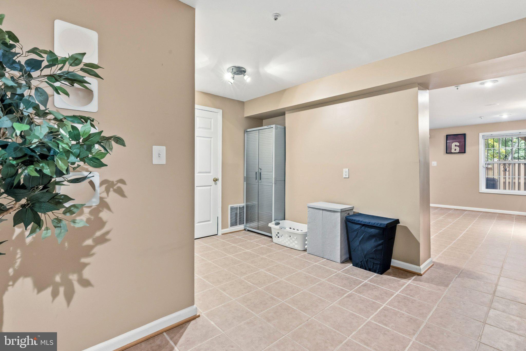 SOUTH HAMPTON SUB - Residential