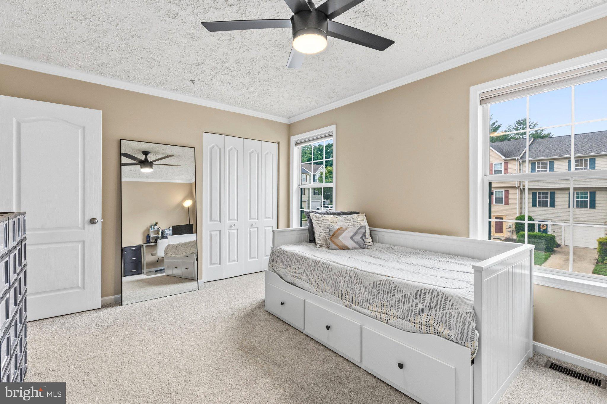 SOUTH HAMPTON SUB - Residential