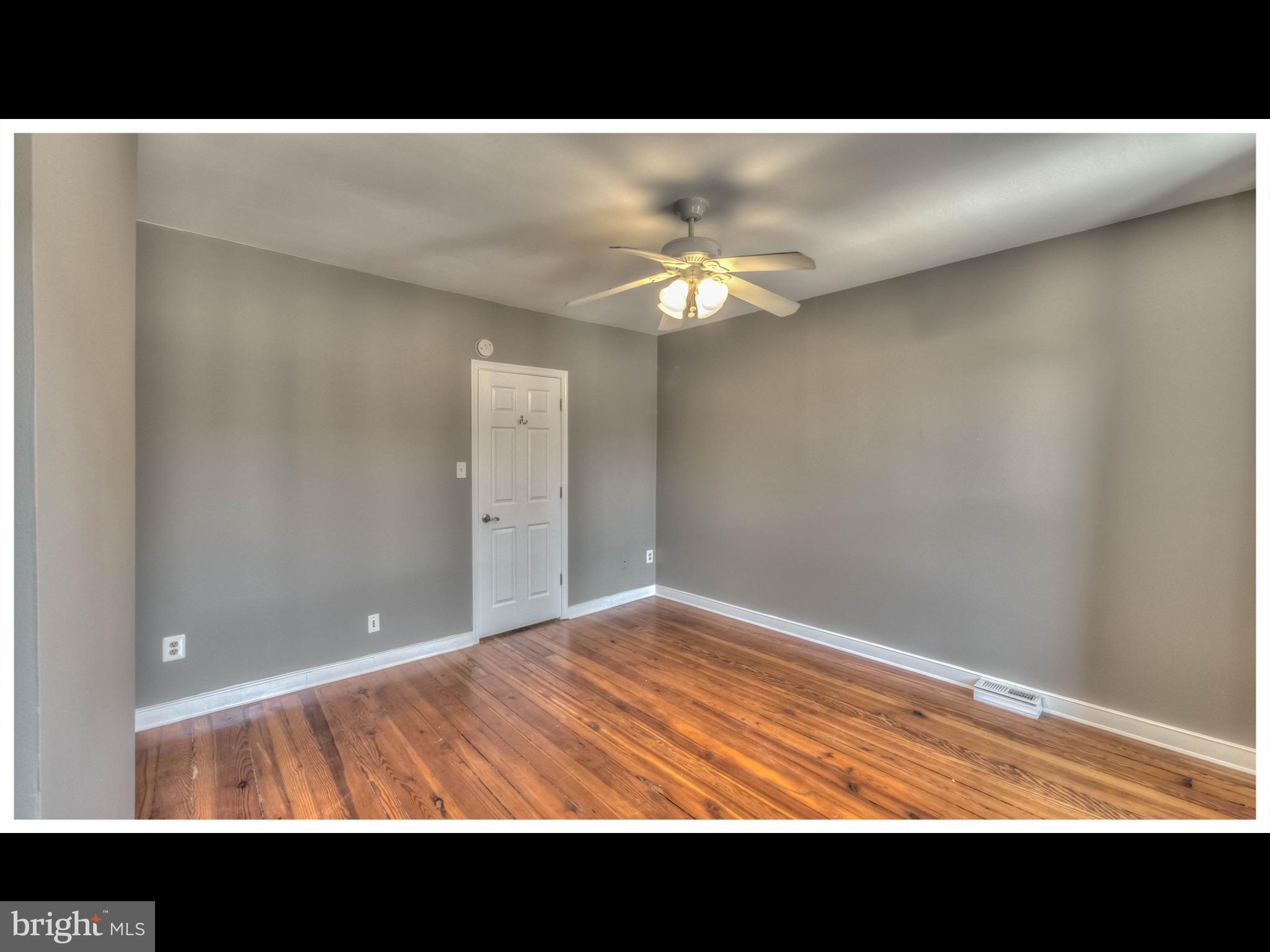 RIVERSIDE - Residential Lease