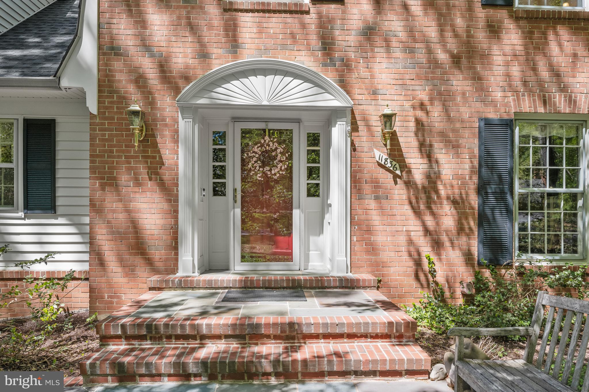 COUNTRY PLACE - Residential