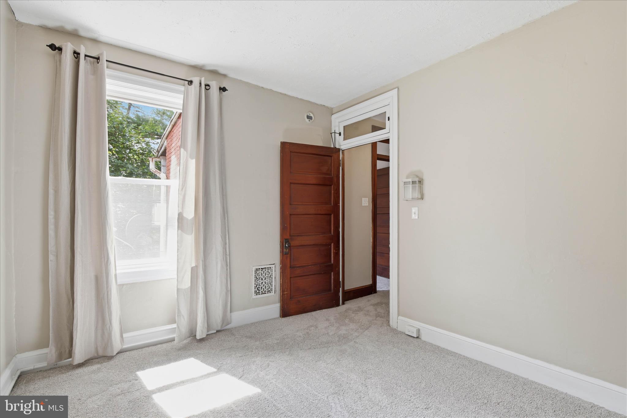 LANCASTER - Residential