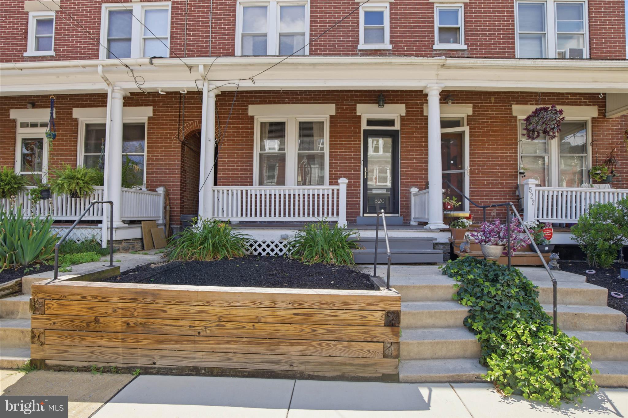 LANCASTER - Residential