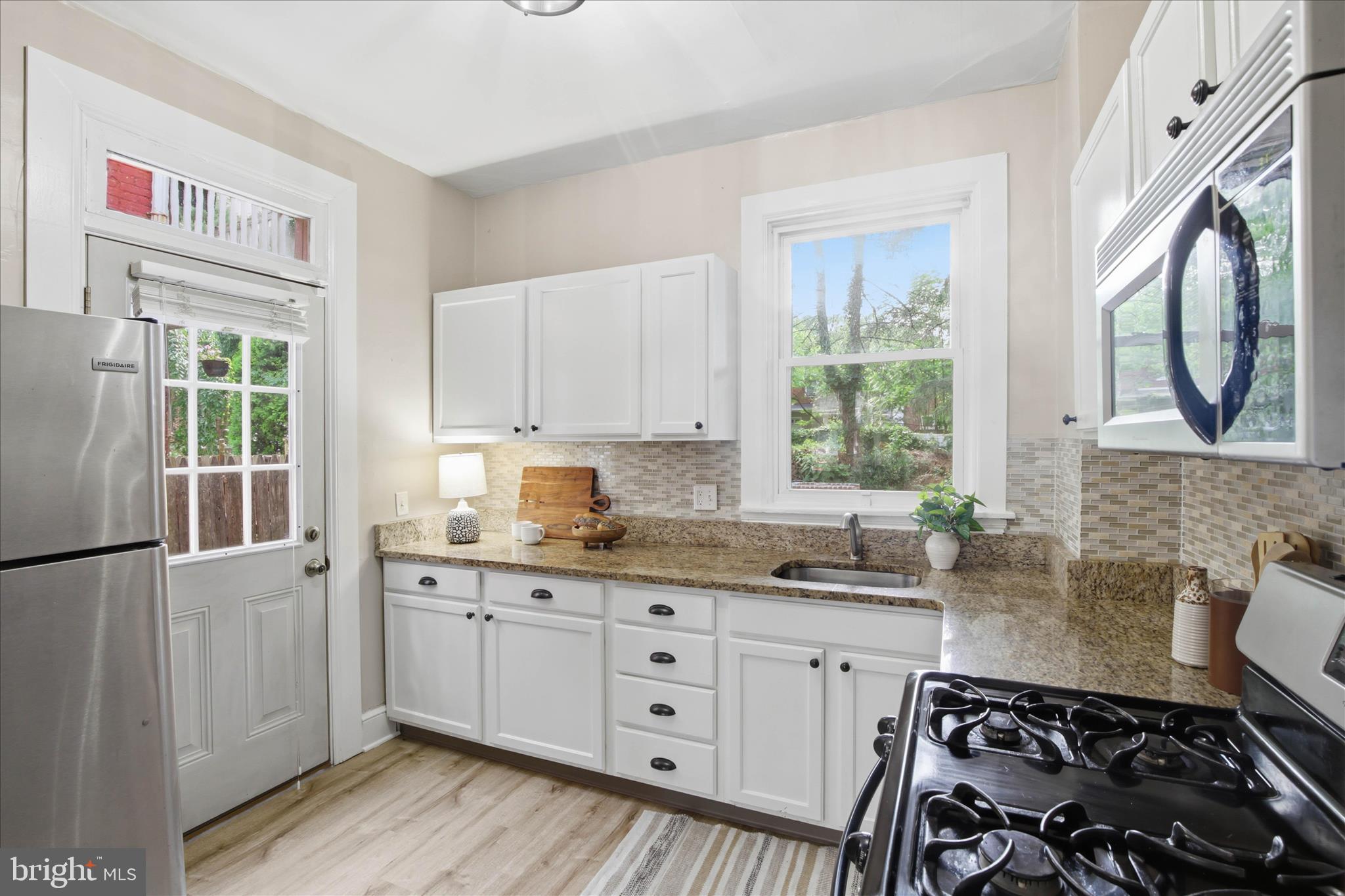 LANCASTER - Residential