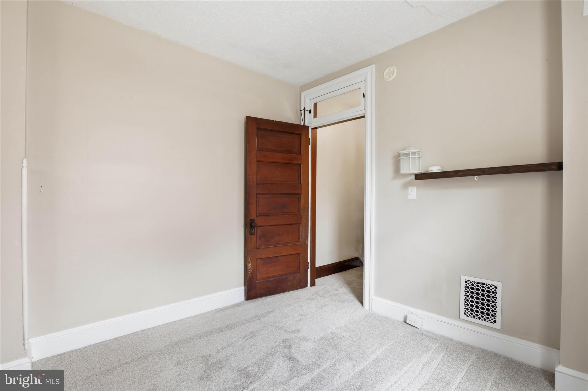 LANCASTER - Residential