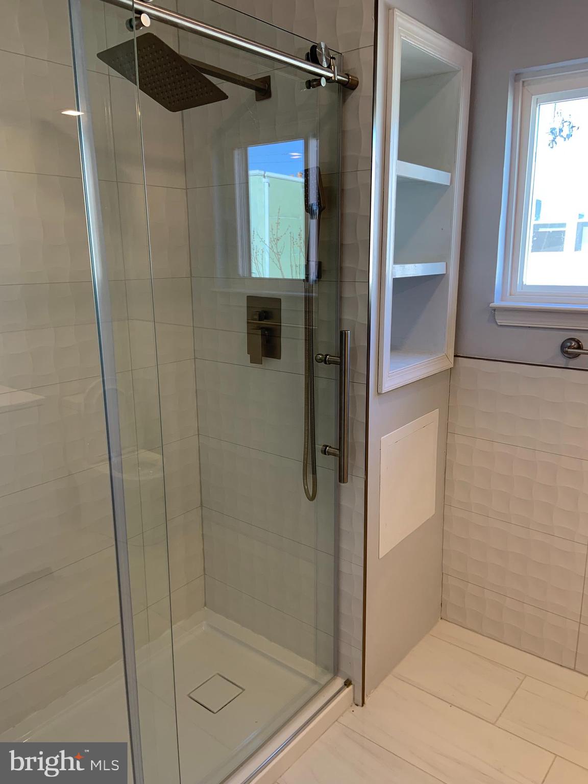 LOWER MOYAMENSING - Residential Lease