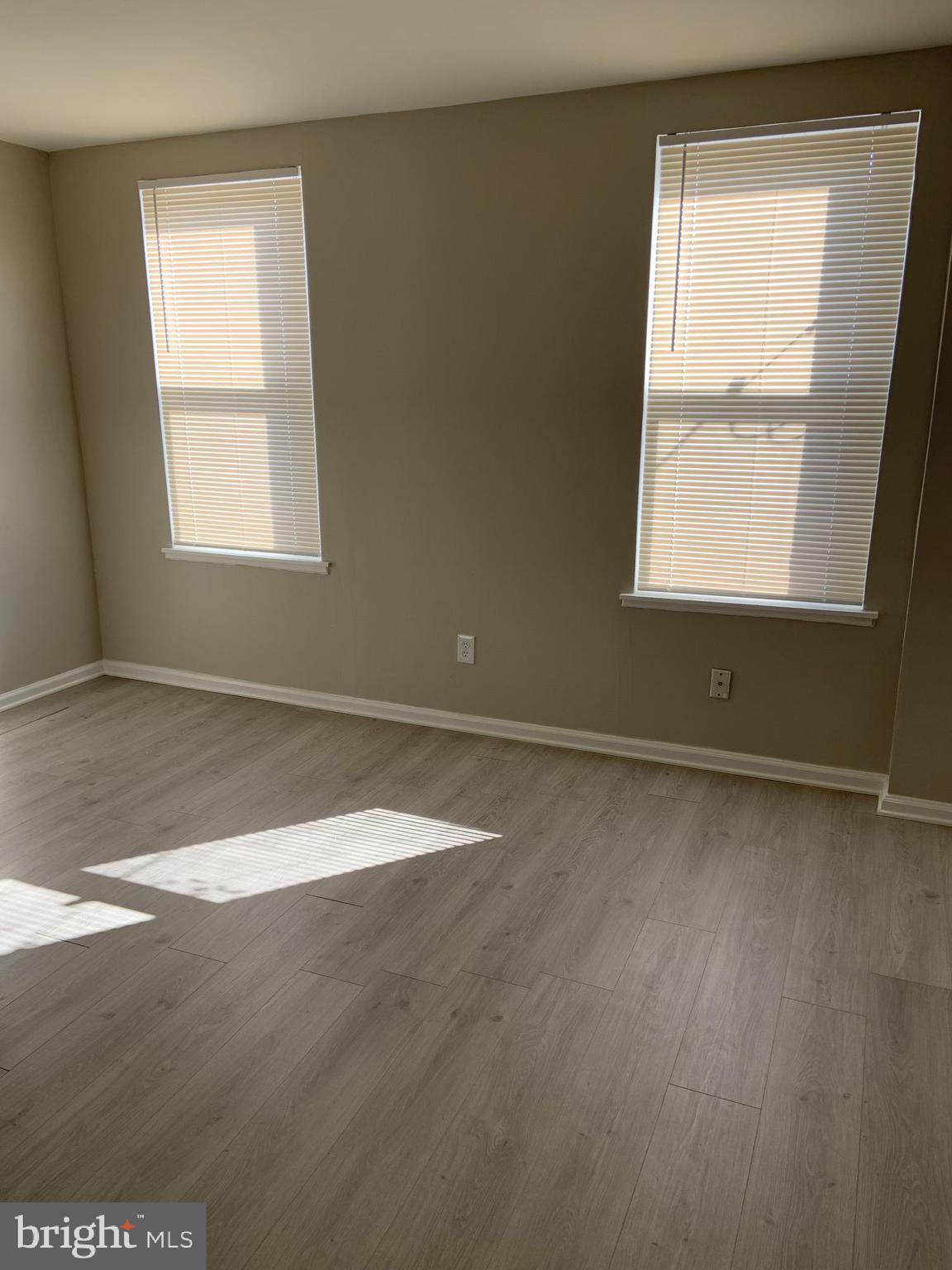 LOWER MOYAMENSING - Residential Lease
