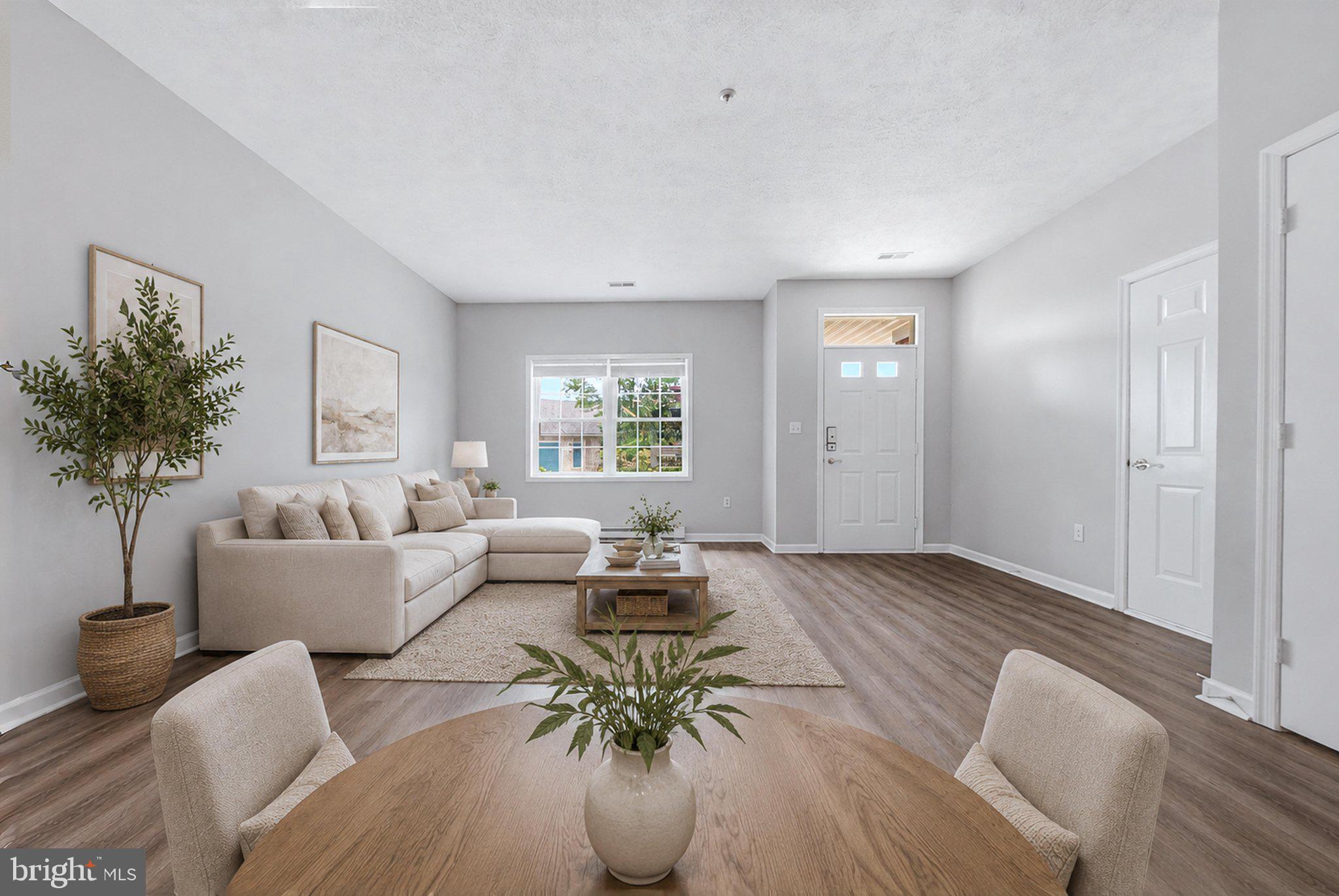 SUMMERLAND MANOR - Residential