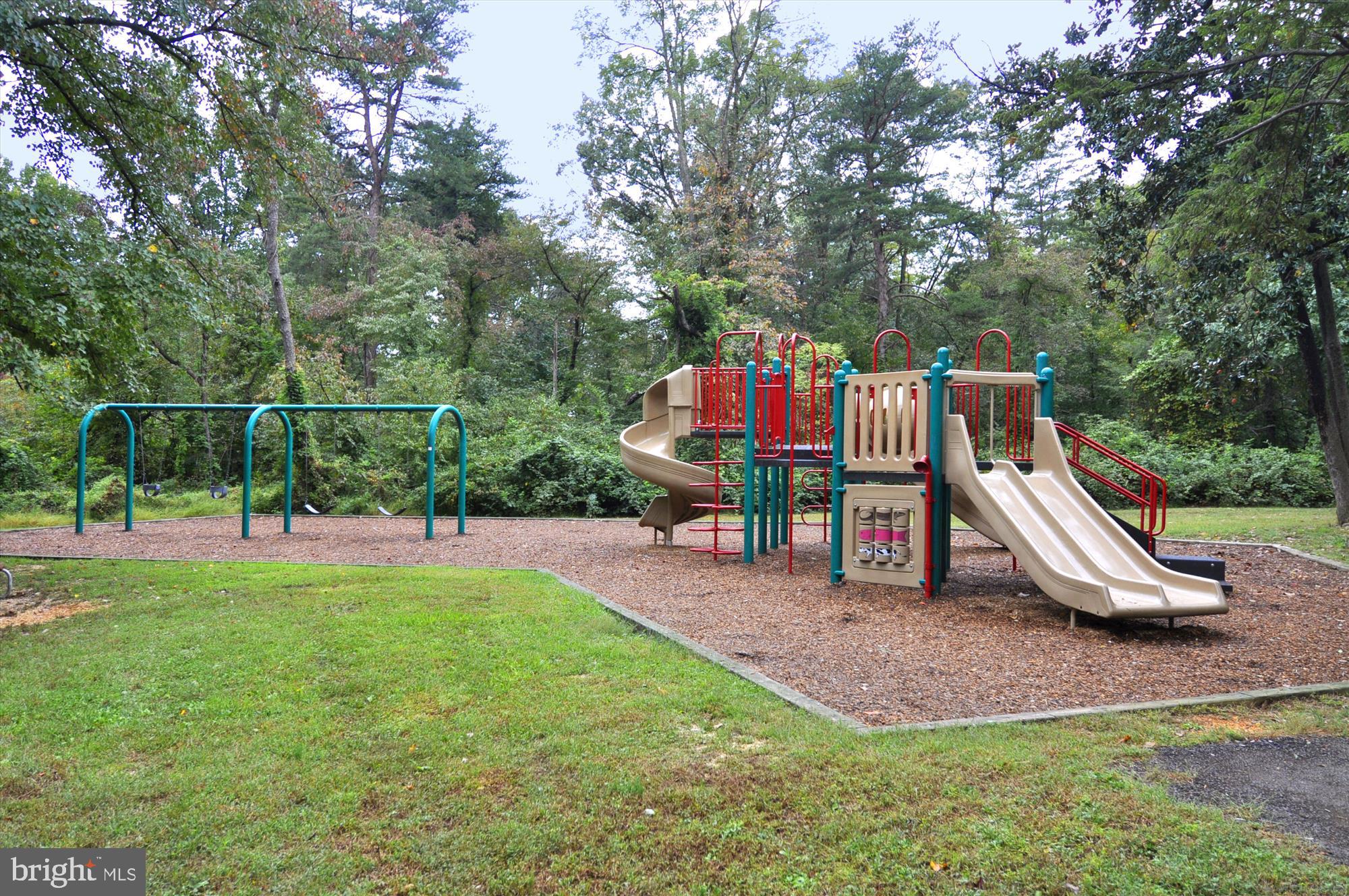 CEDARS OF MC LEAN - Residential