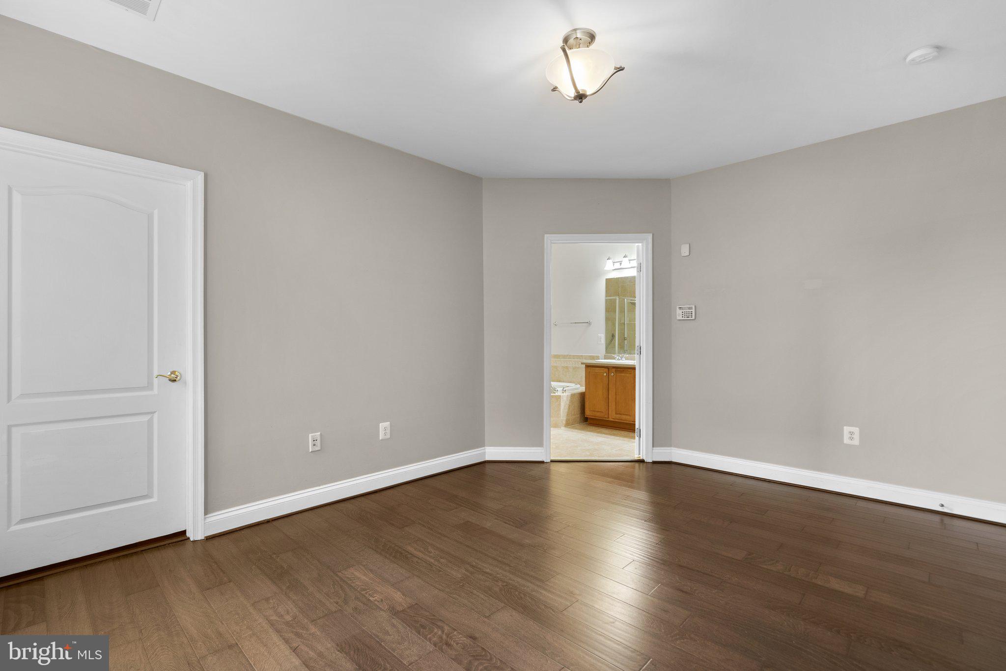 KING FARM - Residential Lease