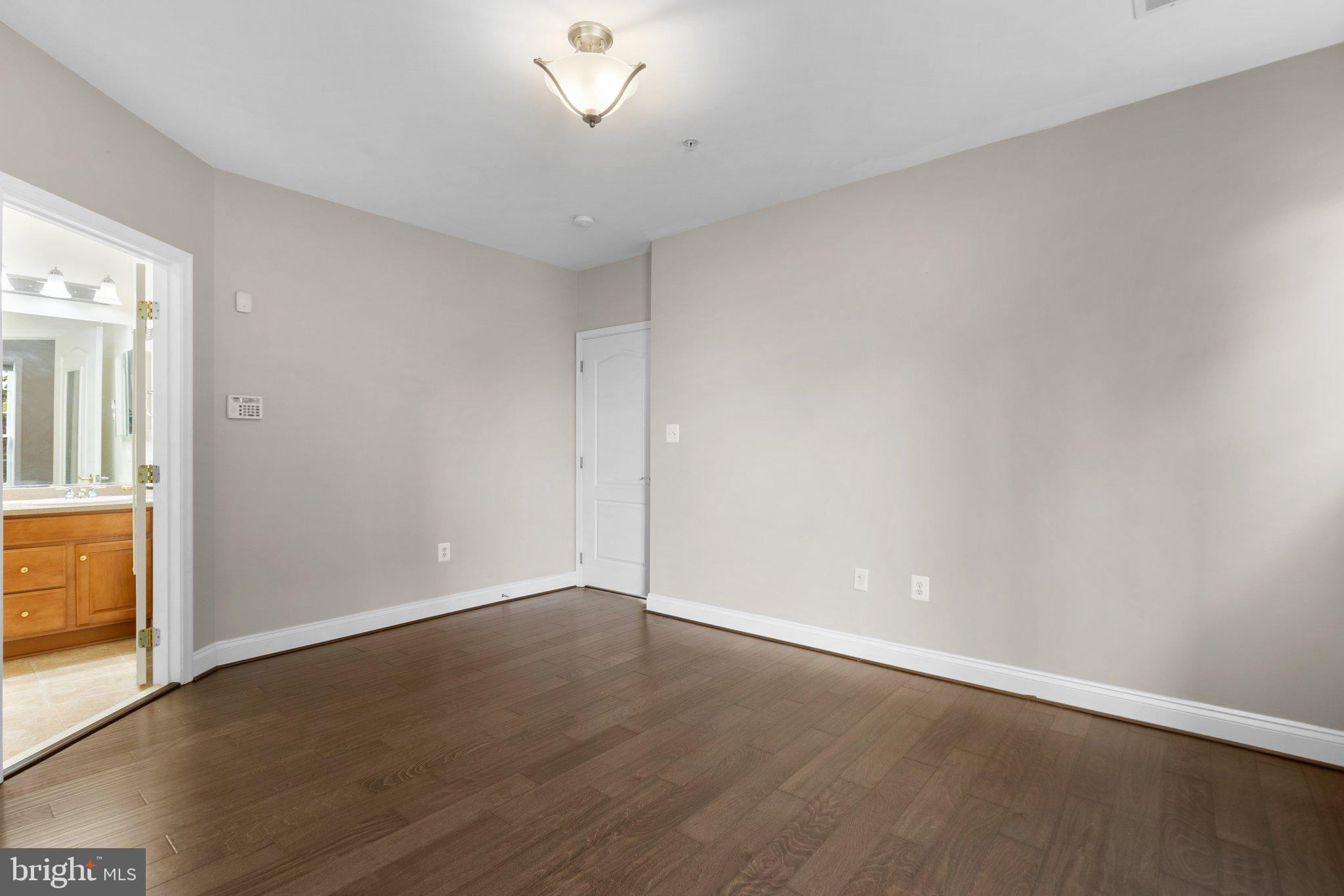 KING FARM - Residential Lease