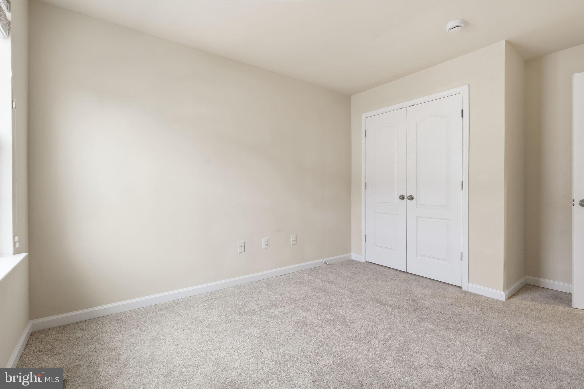 OXFORD SQUARE - Residential Lease