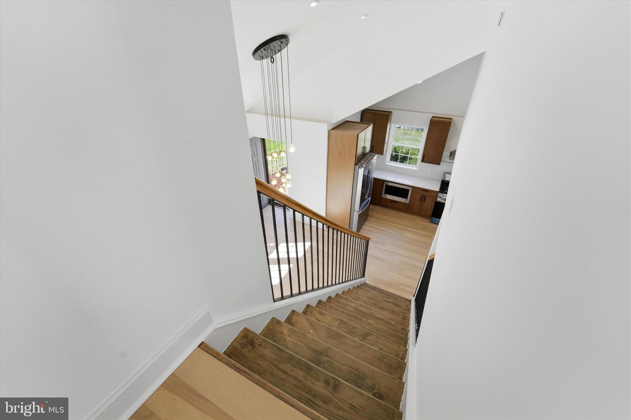 ACADEMY GARDENS - Residential