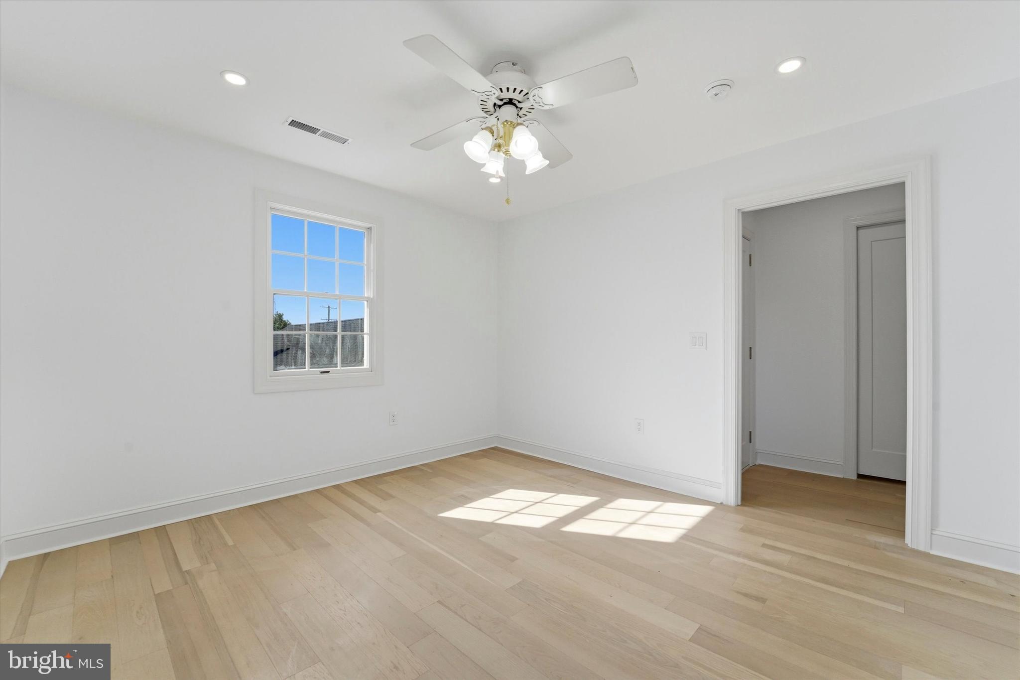ACADEMY GARDENS - Residential