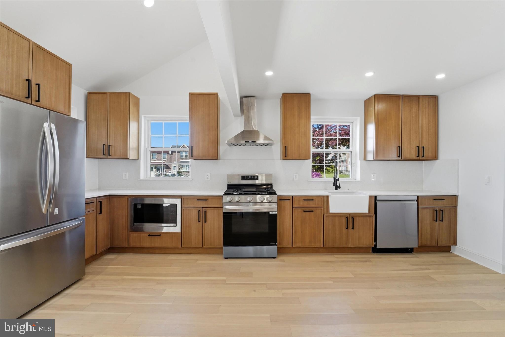ACADEMY GARDENS - Residential
