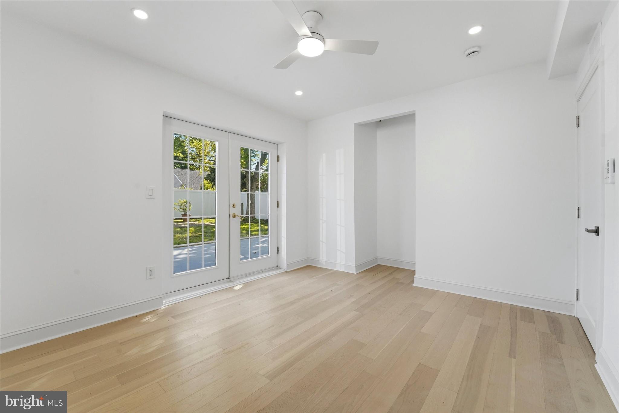 ACADEMY GARDENS - Residential