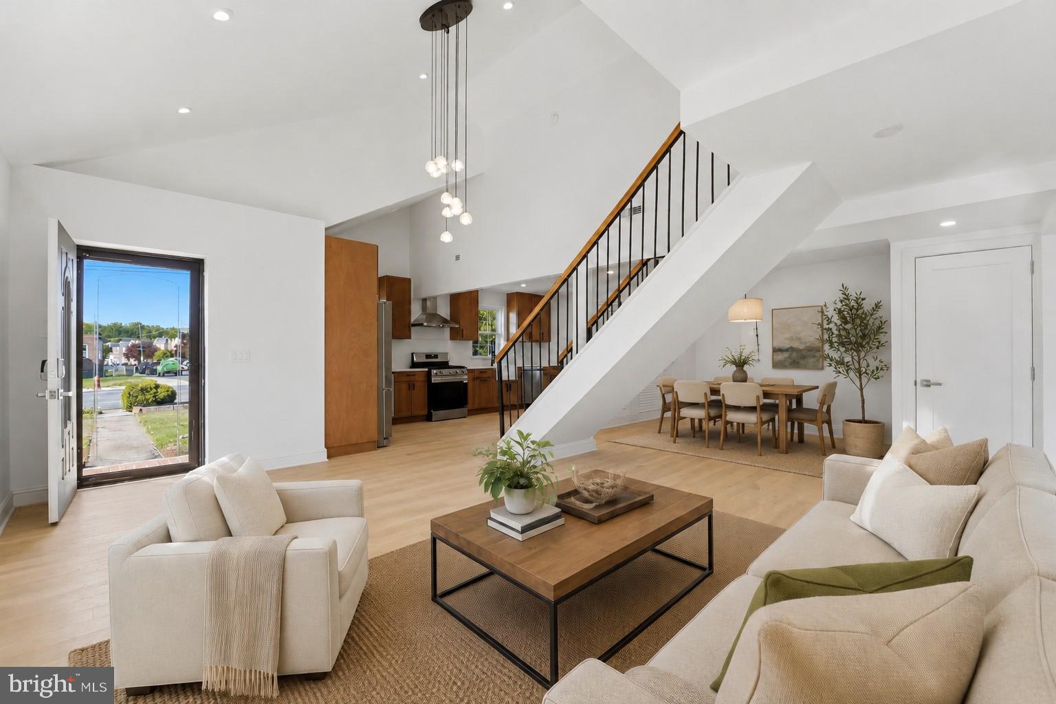 ACADEMY GARDENS - Residential