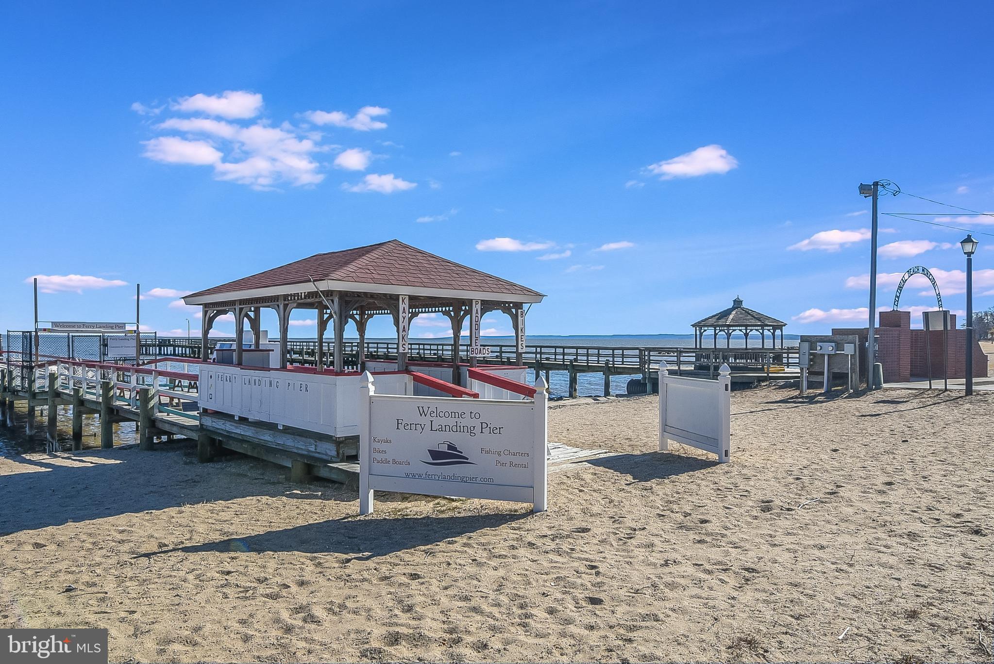 COLONIAL BEACH - Residential
