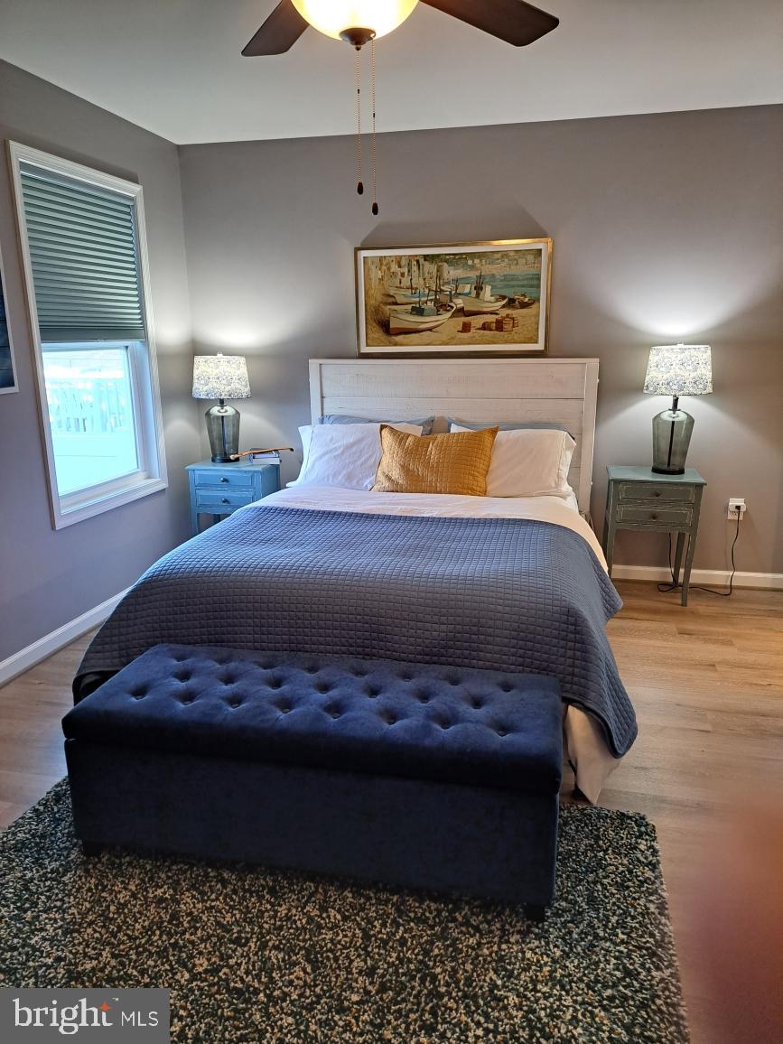 COLONIAL BEACH - Residential