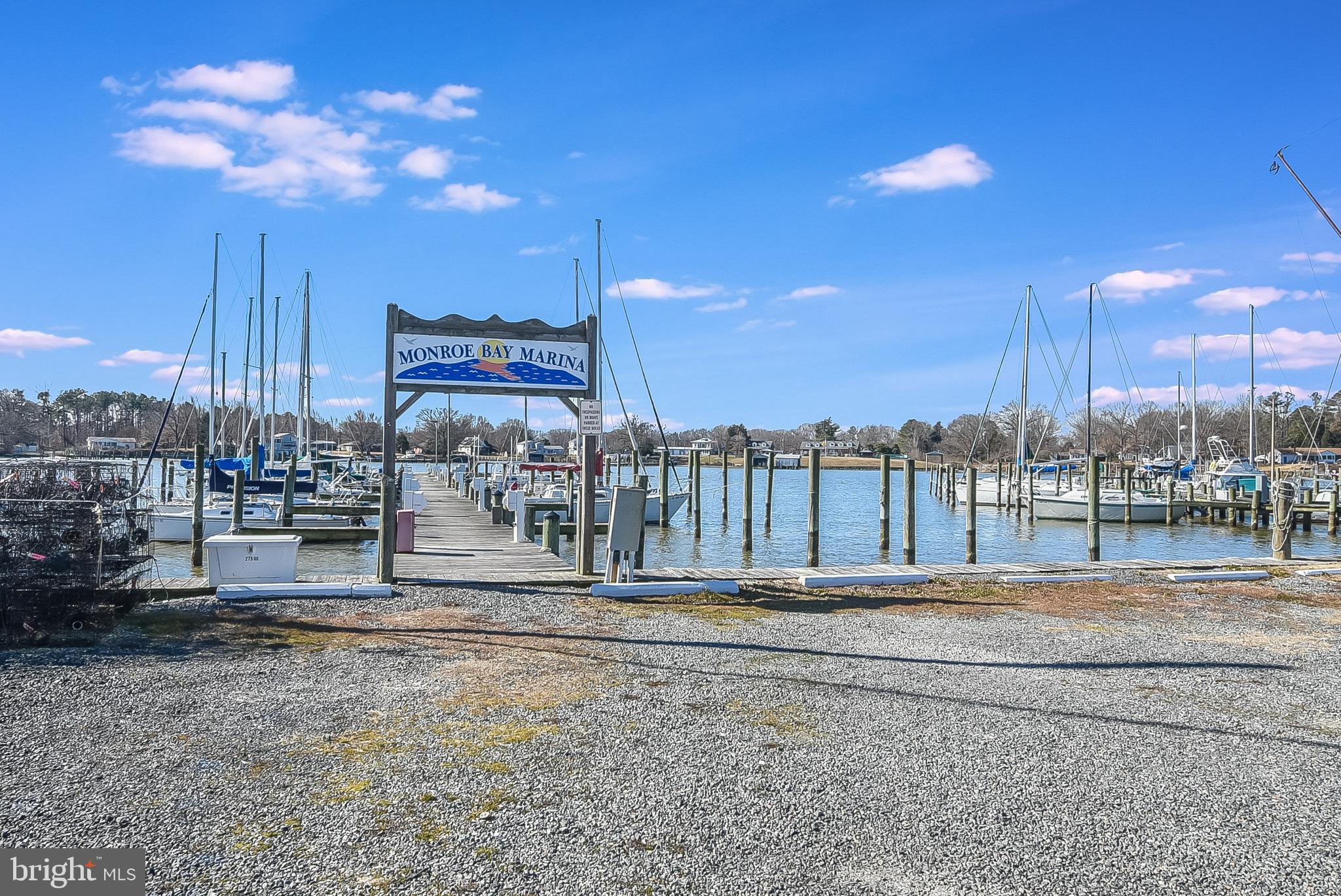 COLONIAL BEACH - Residential