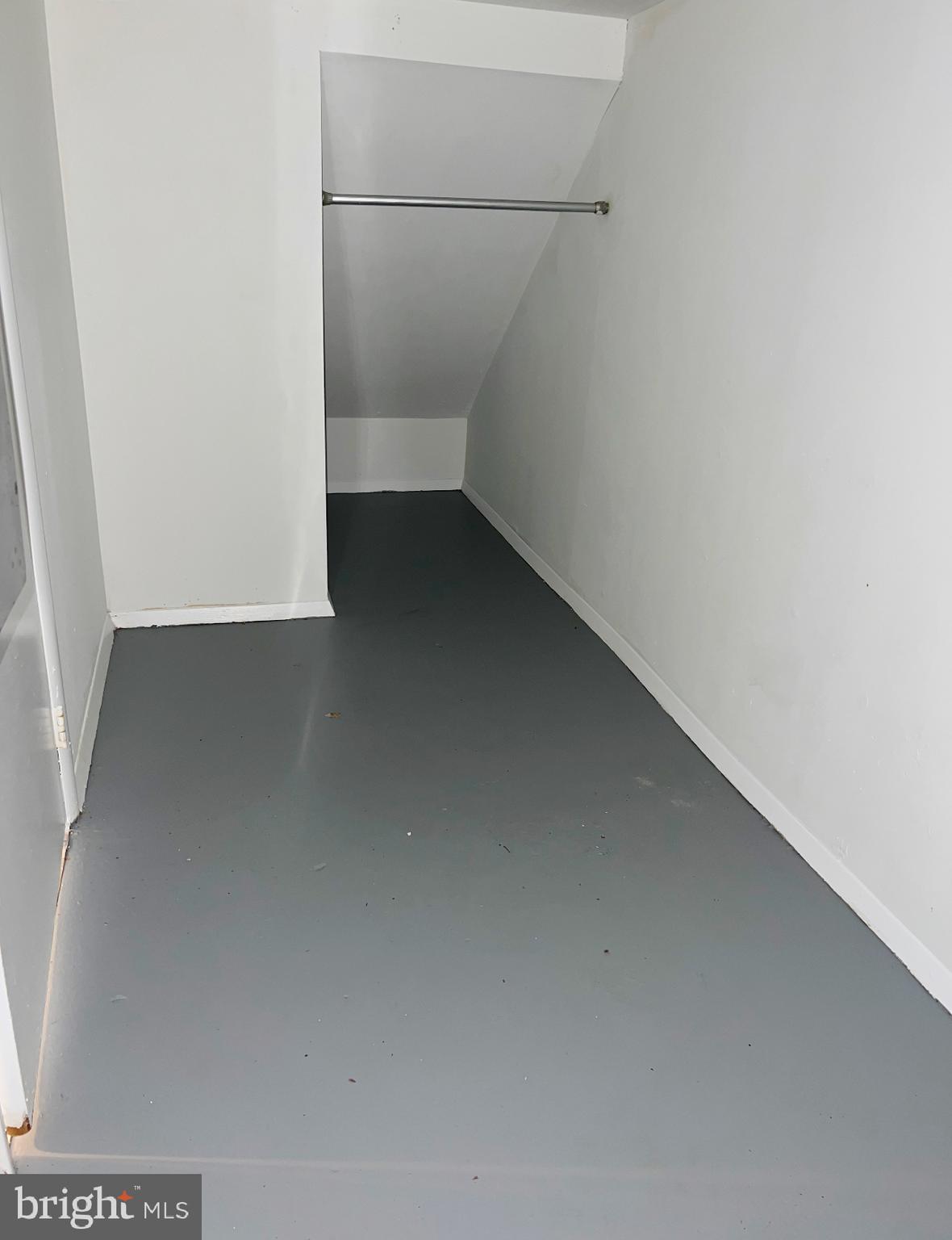BEL PRE SQUARE - Residential