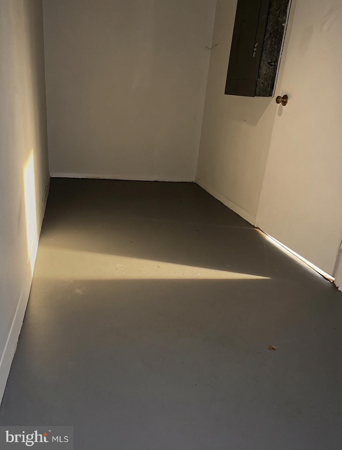 BEL PRE SQUARE - Residential