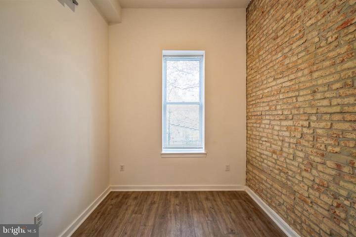 UNIVERSITY CITY - Residential Lease