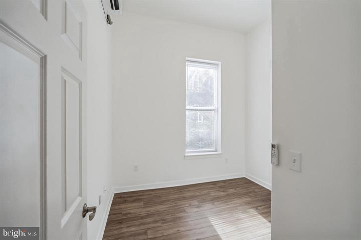 UNIVERSITY CITY - Residential Lease