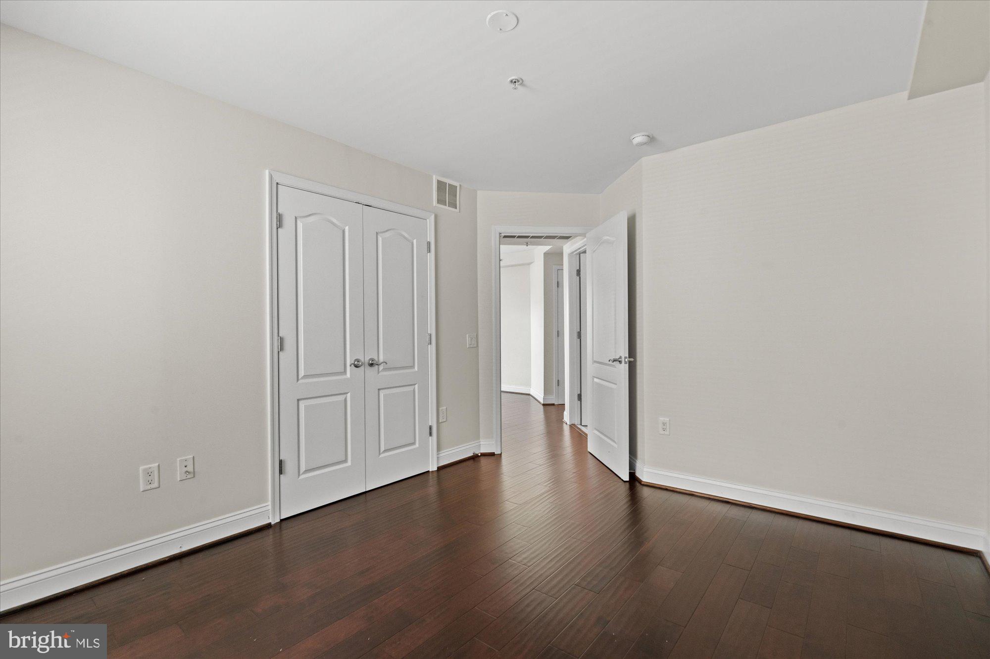 THE HENRY - Residential
